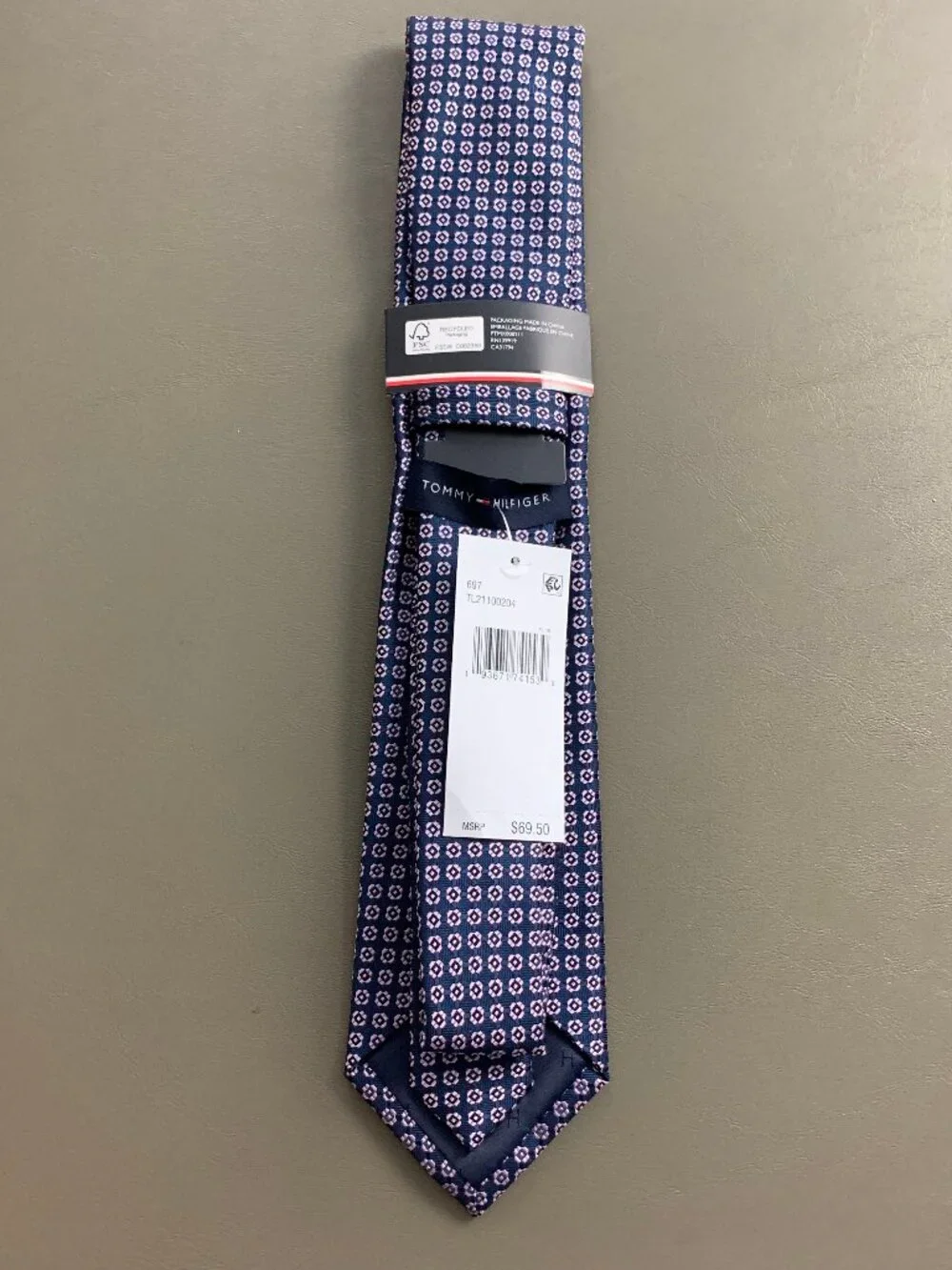 Tommy Hilfiger Men's 3'' Polyester Blend Neck Tie, Blue Pink Arvin Medallion